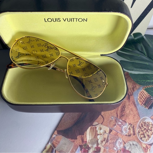 Lv sun ☀️ 🤓 glasses - Picture 1 of 6